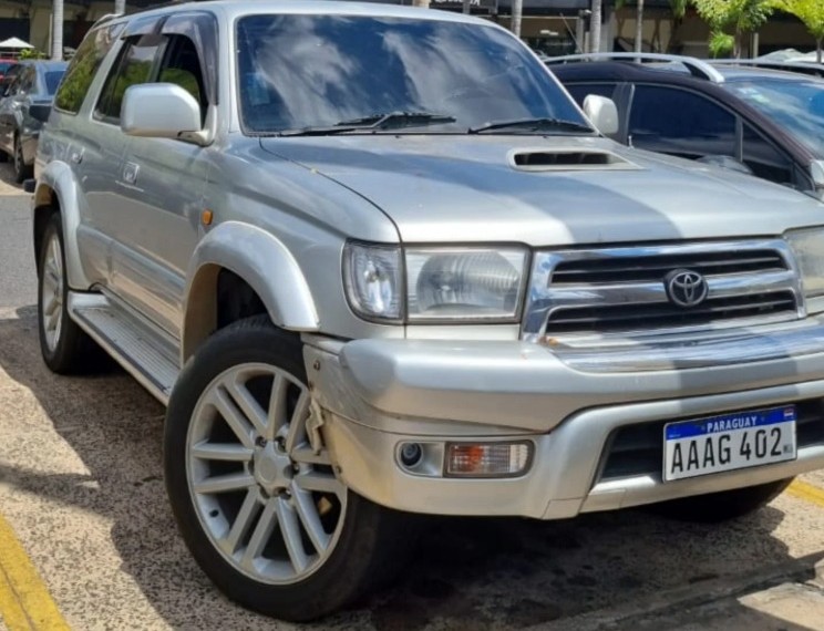 Solicitan ayuda para localizar una camioneta robada en Itauguá