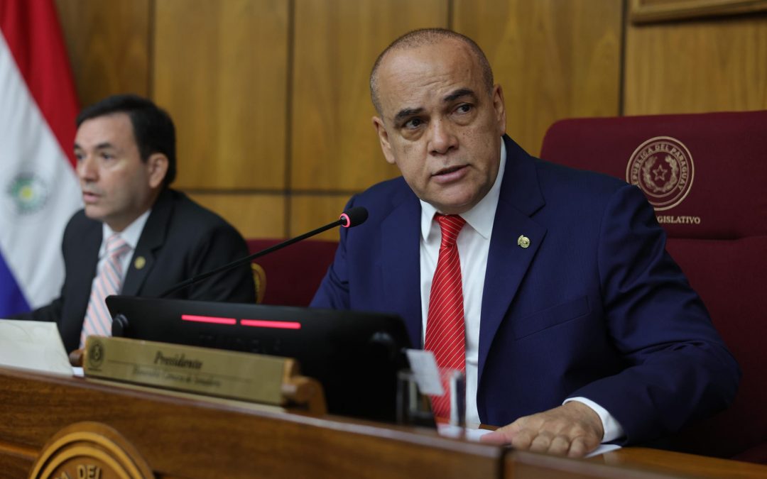 Presidente del Congreso repudia actos de racismo a hinchas de Cerro en Brasil