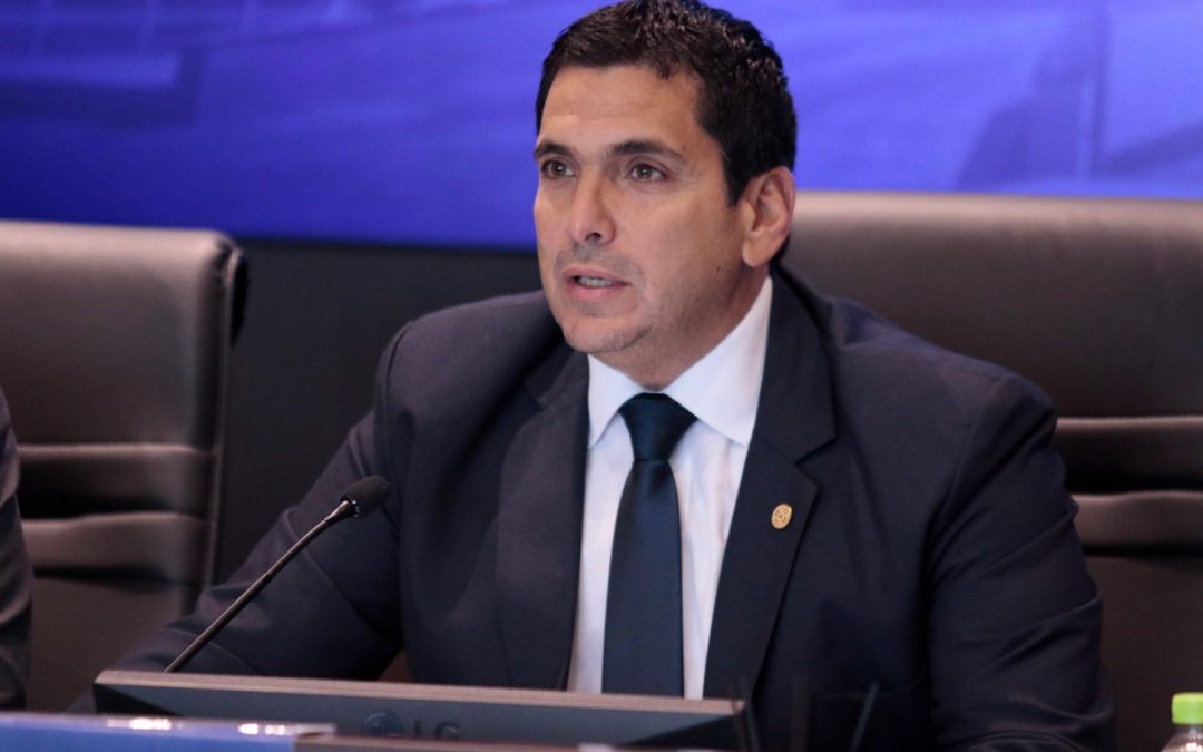Harrison: “Siempre se está estudiando el cambio. No se puede seguir jugando 44 fechas”