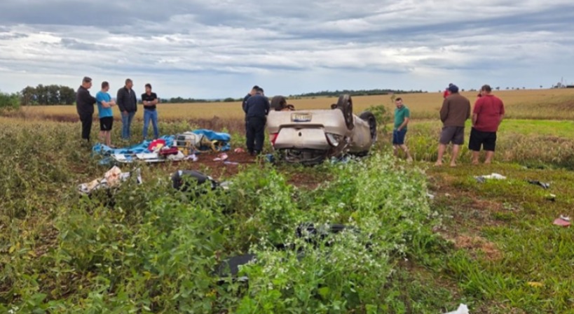 Naranjal: vuelco de vehículo deja una mujer fallecida y cuatro heridas