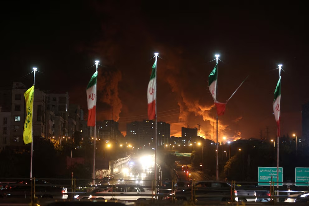 Israel intensifica bombardeos en Teherán