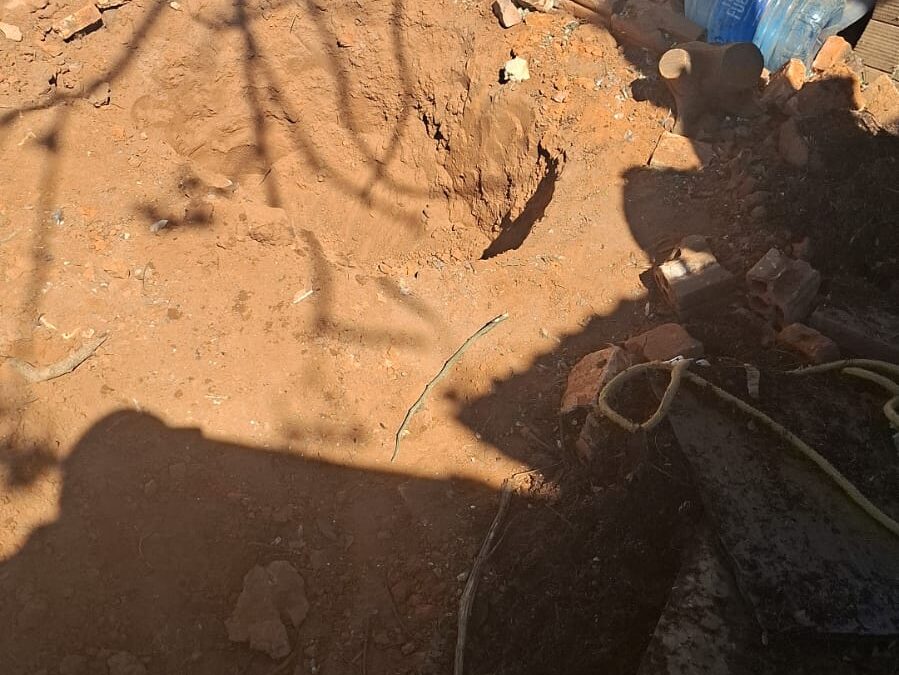 Hombre confesó que asesinó a su pareja y la enterró en el patio de la casa