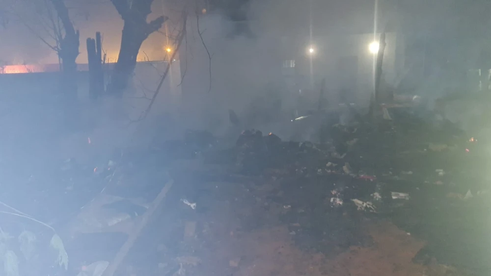Incendio con derivación fatal: hombre falleció calcinado dentro de su vivienda