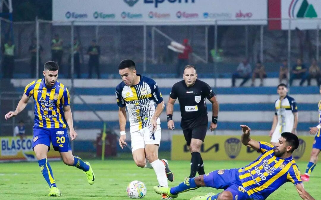 Sportivo Trinidense y Sportivo Luqueño se enfrentan en Villa Elisa