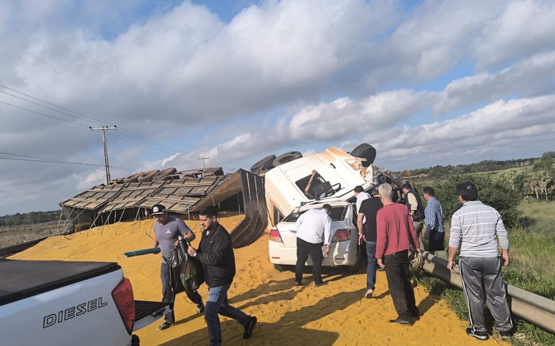 Fatal accidente en Arroyos y Esteros: reportan dos personas fallecidas