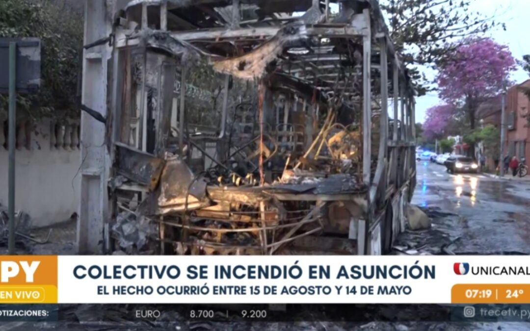 Bus se incendió por completo en Asunción