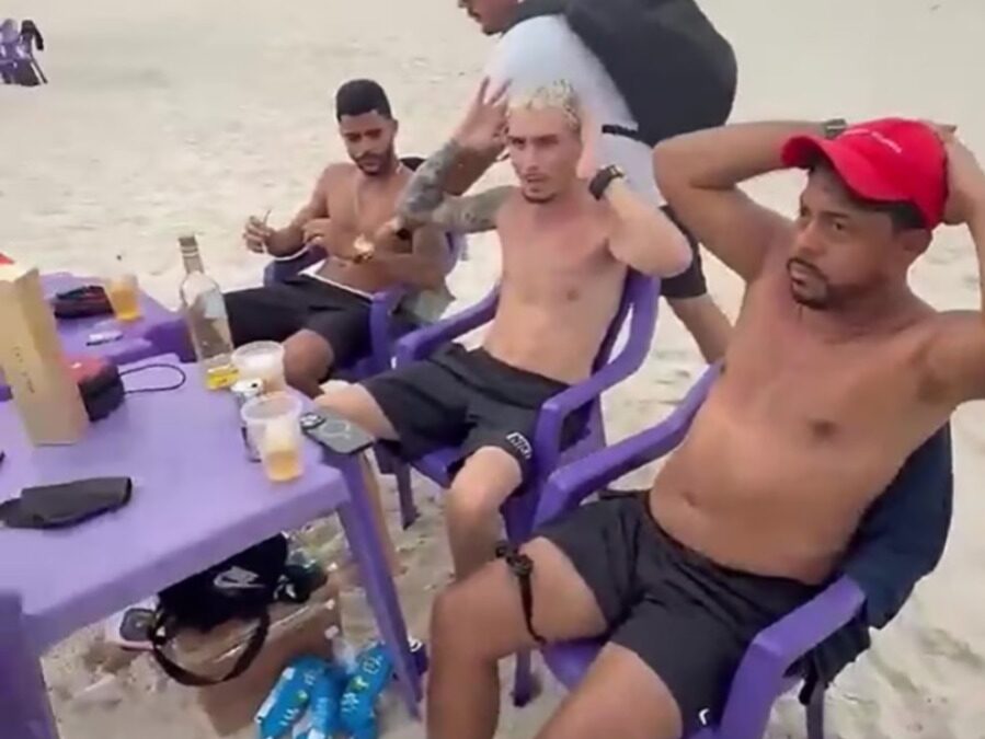 Cae supuesto jefe del Comando Vermelho en una playa de Brasil