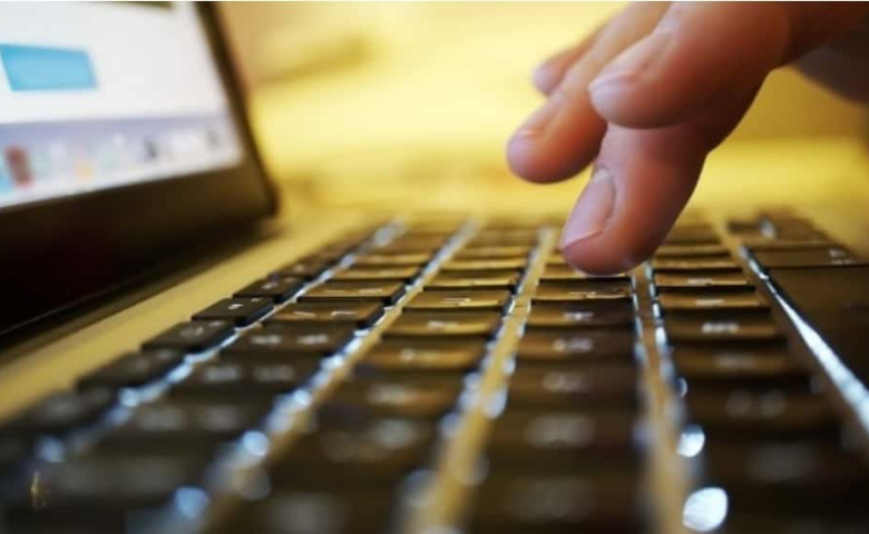 Abogado es condenado a 8 años de cárcel por pornografía infantil