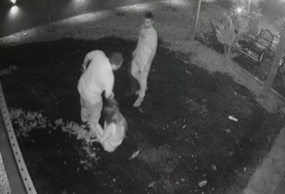 Brutal agresión a una mujer: la pareja no intervino mientras su primo la golpeaba