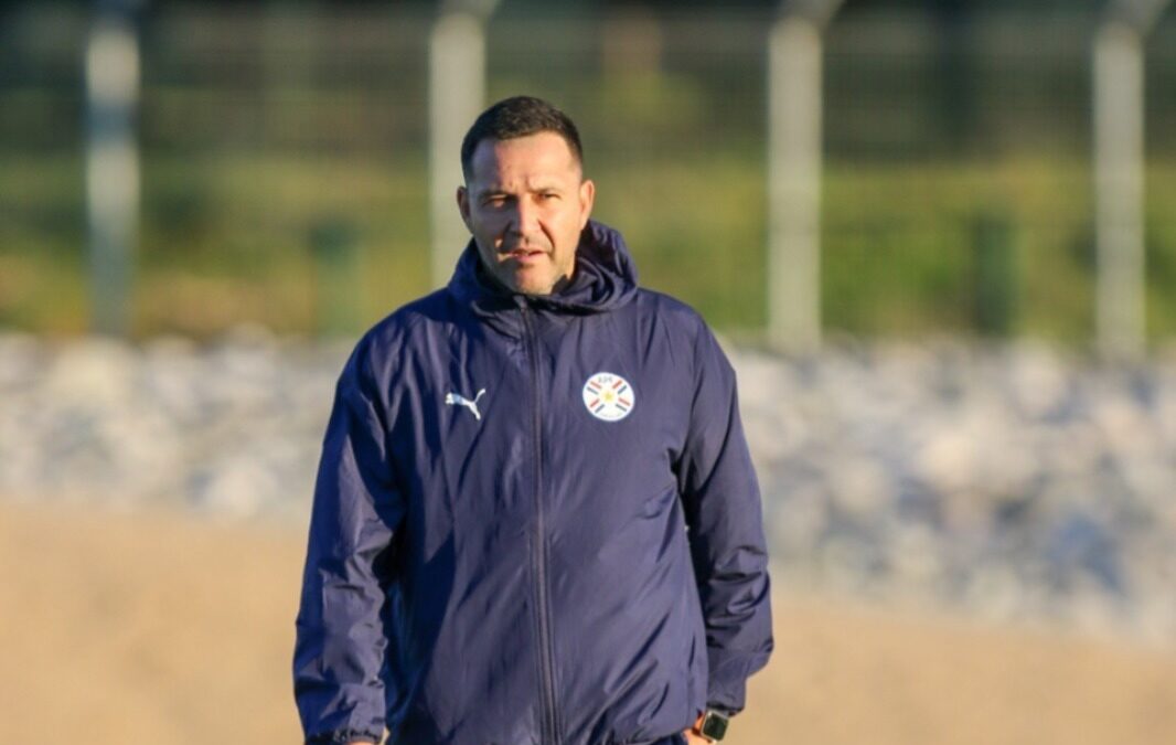 Antolín Alcaraz: “Merecíamos pasar, pero la pelota no quiso entrar”