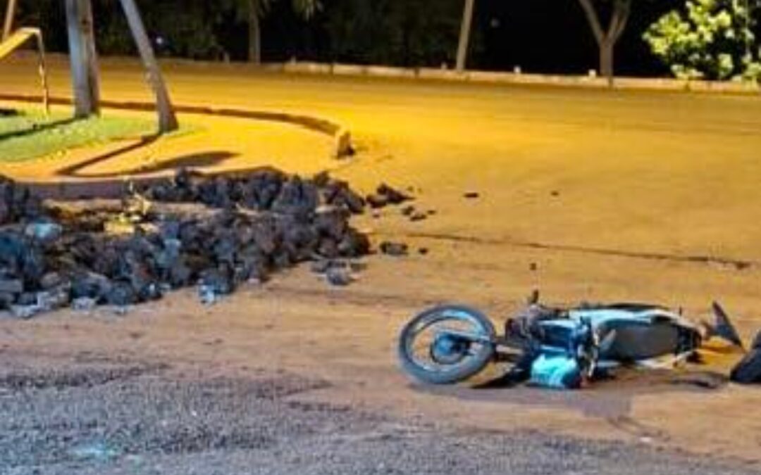 Minga Porã: muere motociclista al chocar contra montículo de piedras
