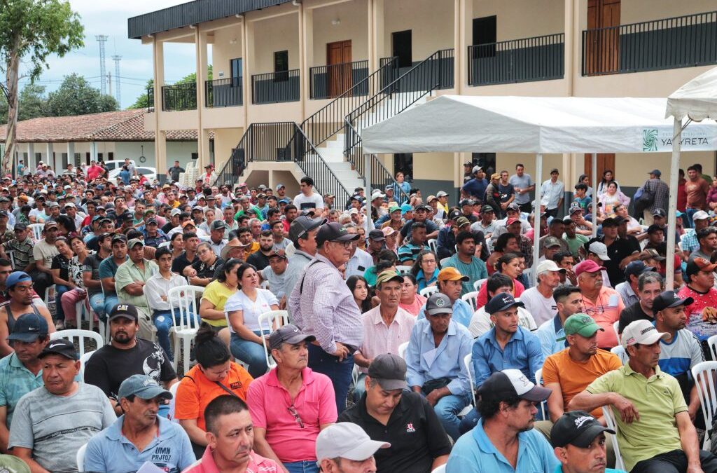 Unos 4.600 pescadores recibieron víveres y ayuda económica por la veda