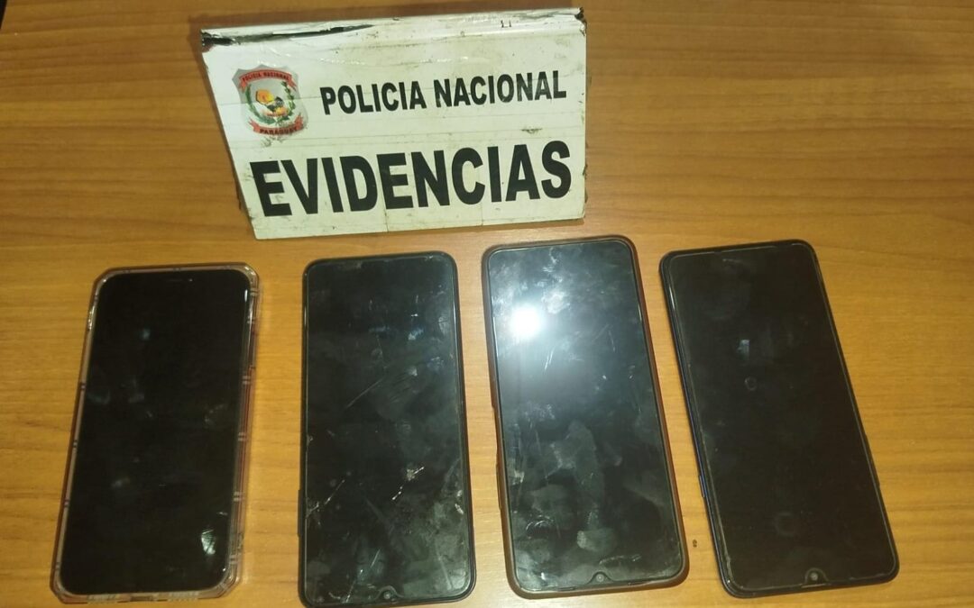 Sorprenden a “descuidista” robando celulares en un colectivo