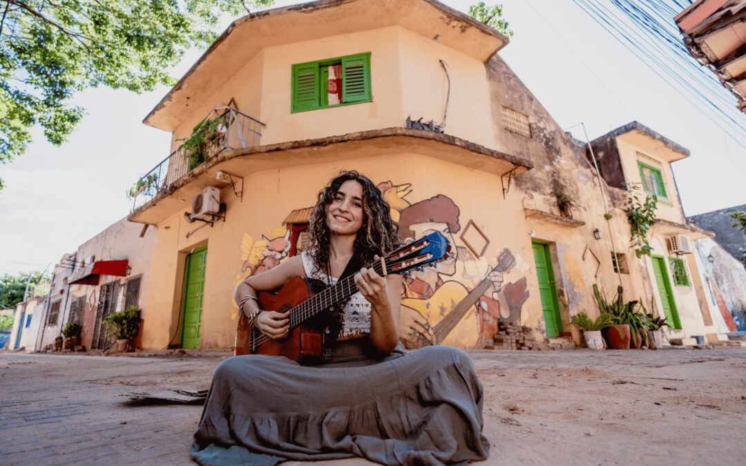 “¡Quiero vivir así! #SinViolencia”: cierran campaña con Dalma Ferreira y su grupo Bohemia Guaraní