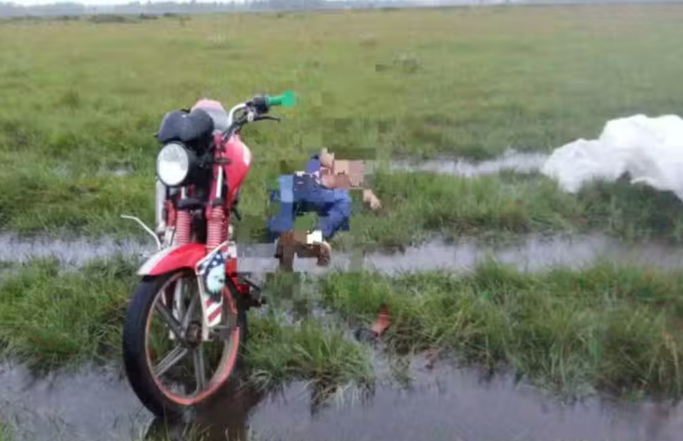 Motociclista perdió la vida tras ser impactado por un rayo