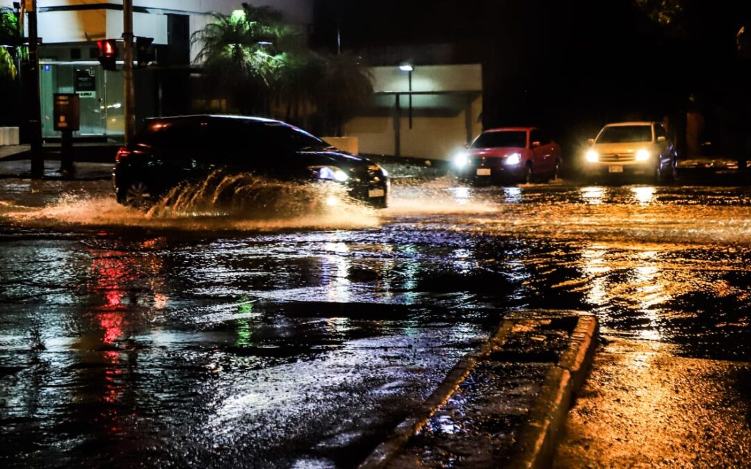 Viernes marcado por lluvias y tormentas eléctricas