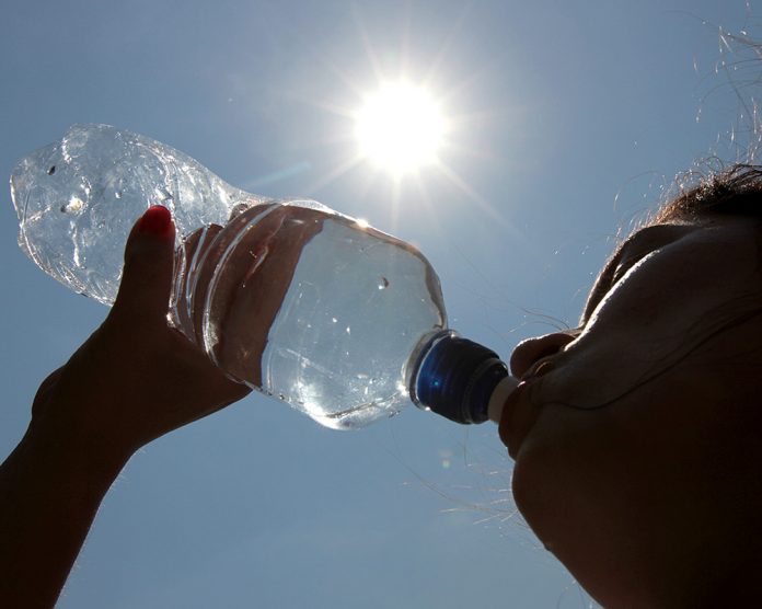 Salud emite recomendaciones para evitar golpes de calor y protegerse ante altas temperaturas