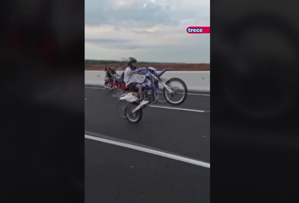 Puente Héroes del Chaco es utilizado como pista de carreras clandestinas