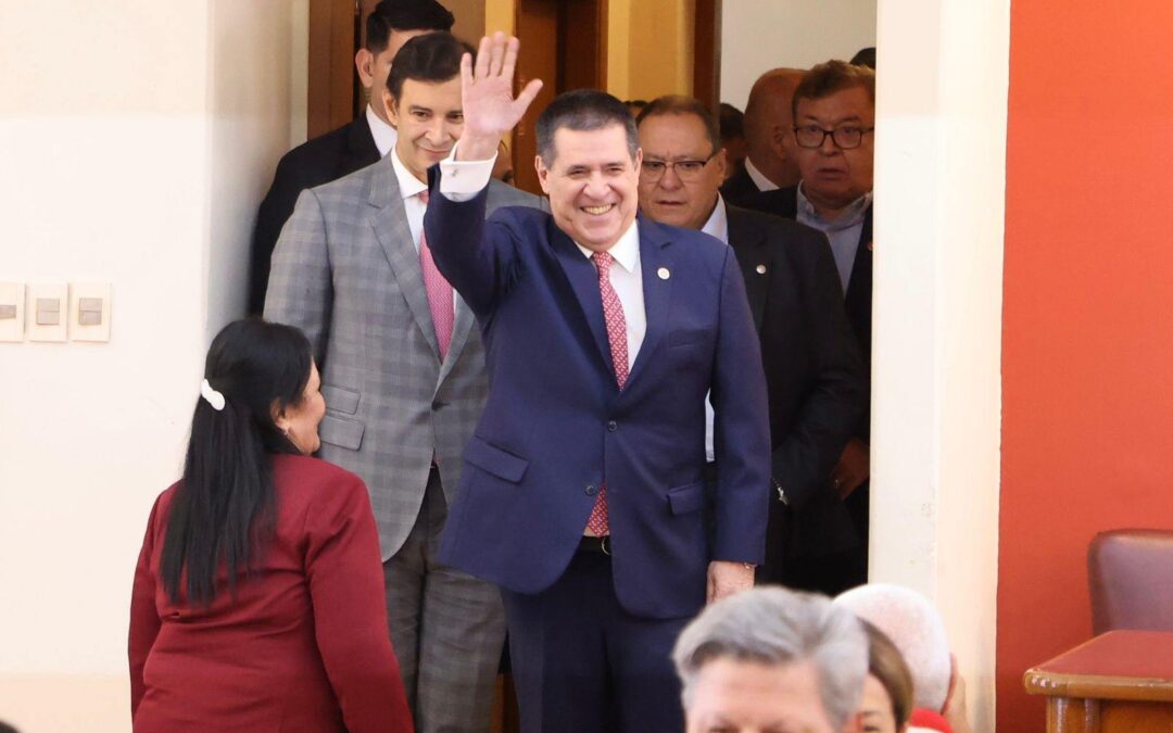 Horacio Cartes acudió al sanatorio para un chequeo de rutina, aclaró su médico de cabecera