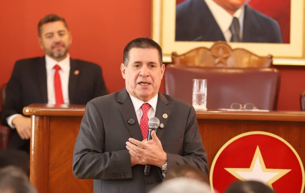 Tras recibir alta médica, Horacio Cartes agradece apoyo recibido 