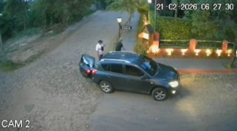 La Policía busca identificar a ladrones que vaciaron la biblioteca callejera de San Bernardino