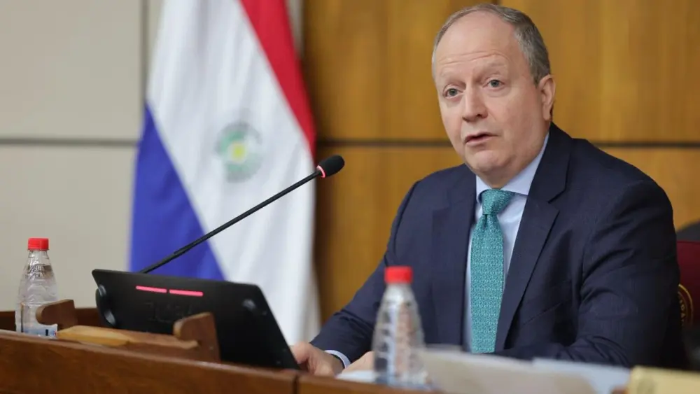 Carlos Fernández Valdovinos dejó de ser ministro de Economía