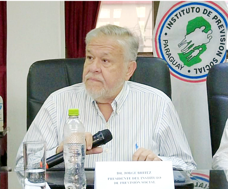 Santiago Peña anuncia salida de Jorge Brítez de IPS: asume Isaías Fretes