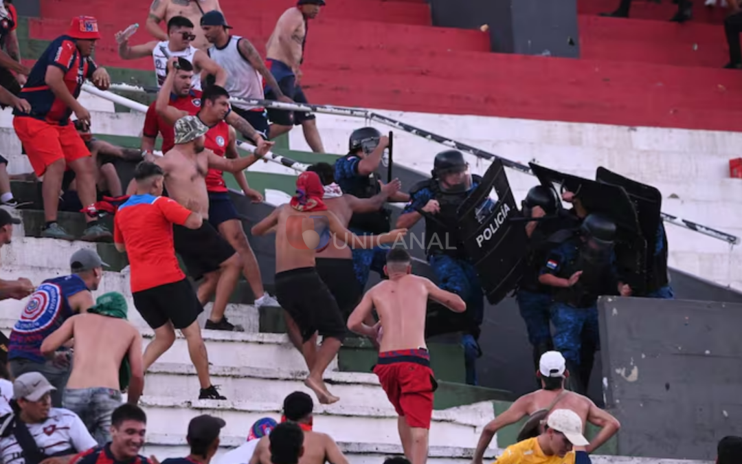 Tras incidentes en superclásico, Cerro jugará dos partidos a puertas cerradas