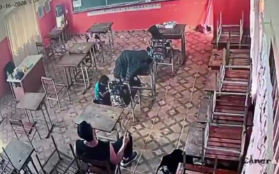 Agresión en una escuela: docente amenazó con un cuchillo a su colega frente a alumnos pequeños
