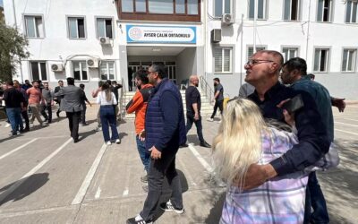 Alumno mata a tres niños y un profesor en Turquía