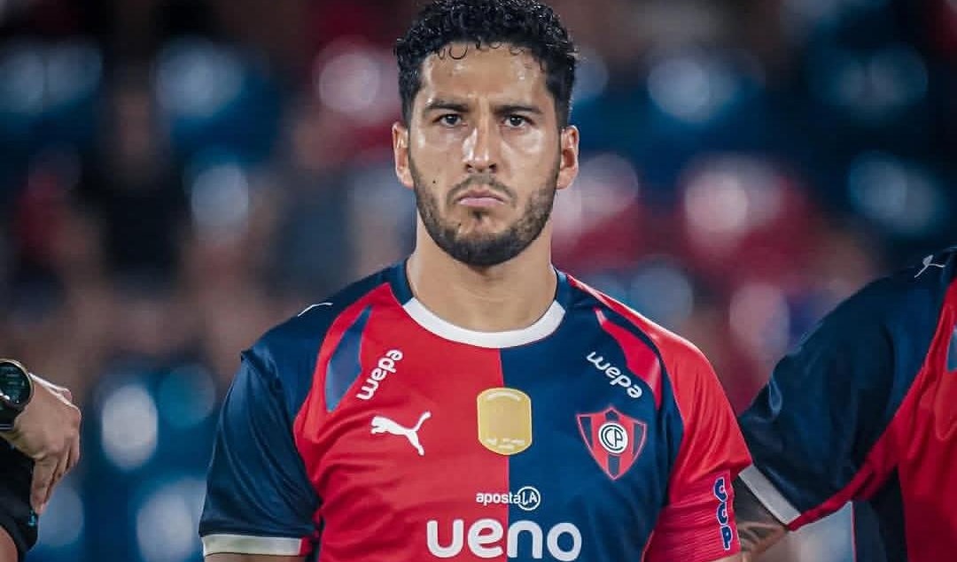 Cecilio Domínguez es suspendido por dos partidos: se pierde el duelo ante Palmeiras