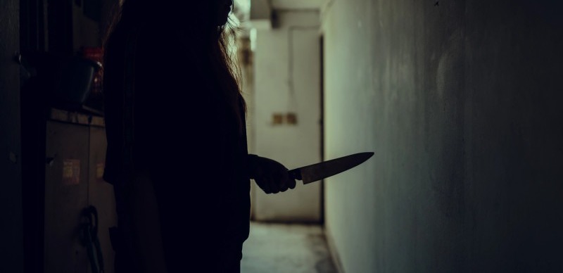 25 años de cárcel para mujer que mató a su esposo y fingió asalto