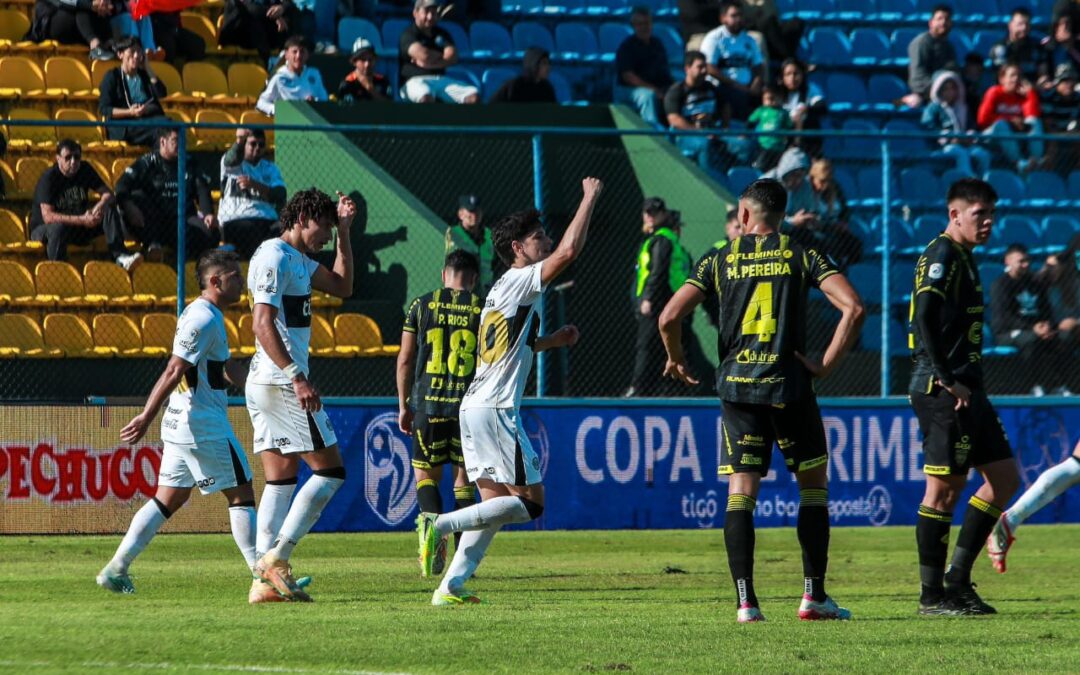 El campeón se reencontró con la victoria ante Recoleta