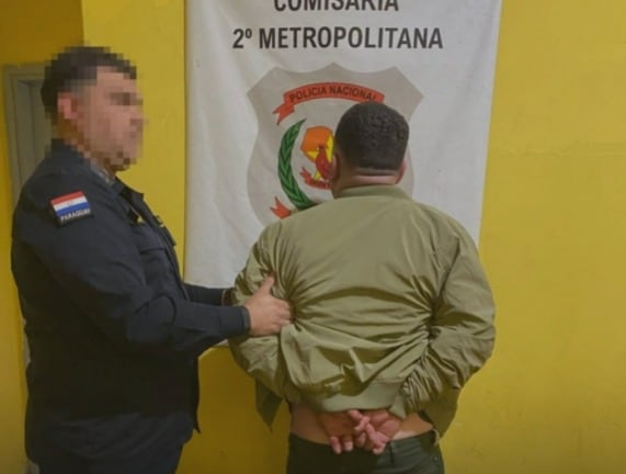 Persecución y tiroteo dejan un detenido y una mujer fallecida en Asunción