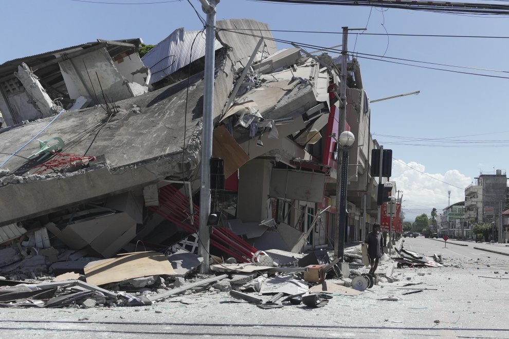 Más de 30 muertos en Filipinas tras terremoto de m