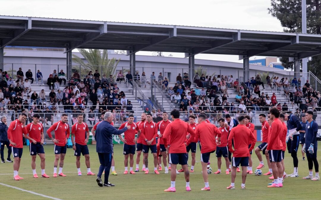 La Albirroja intensifica los trabajos de cara al debut mundialista