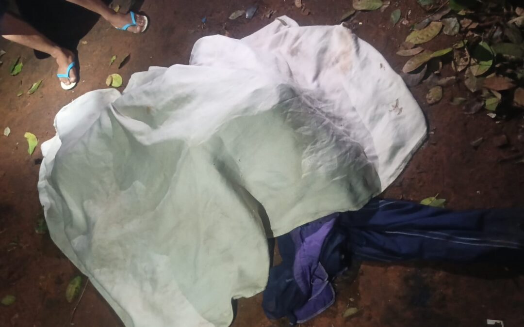 Hallan sin vida a un hombre en un patio baldío en Capiatá