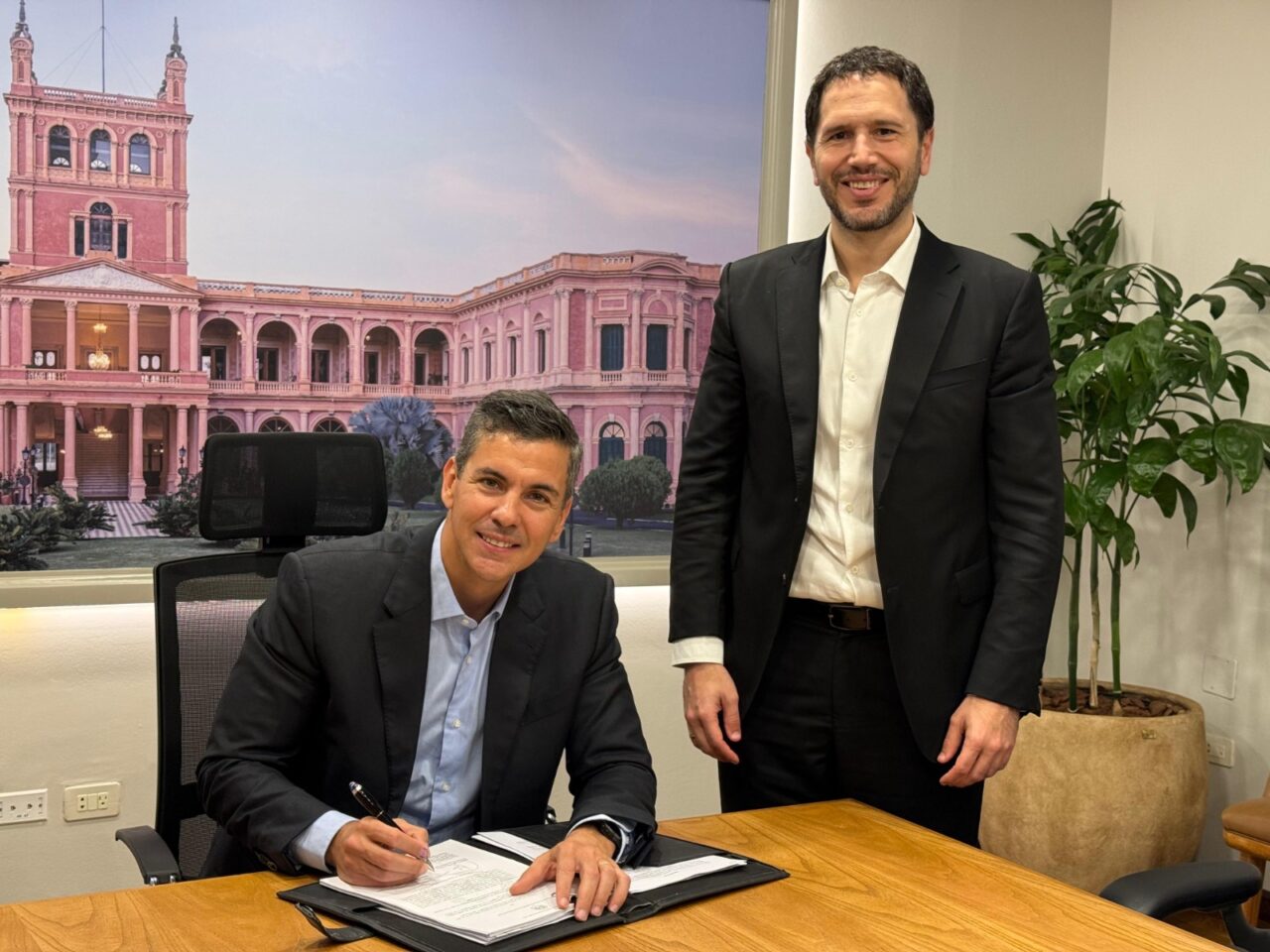 Santiago Peña traslada feriado del sábado 20 al lu