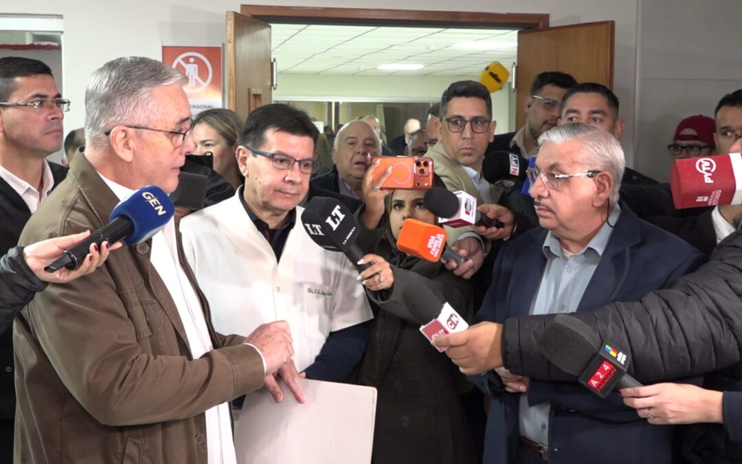 Isaías Fretes recorrió la Clínica 12 de Junio y se encontró con falencias edilicias