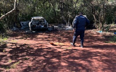 Golpe en Santa Rita: encuentra vehículos incinerados y banda habría huido al Brasil