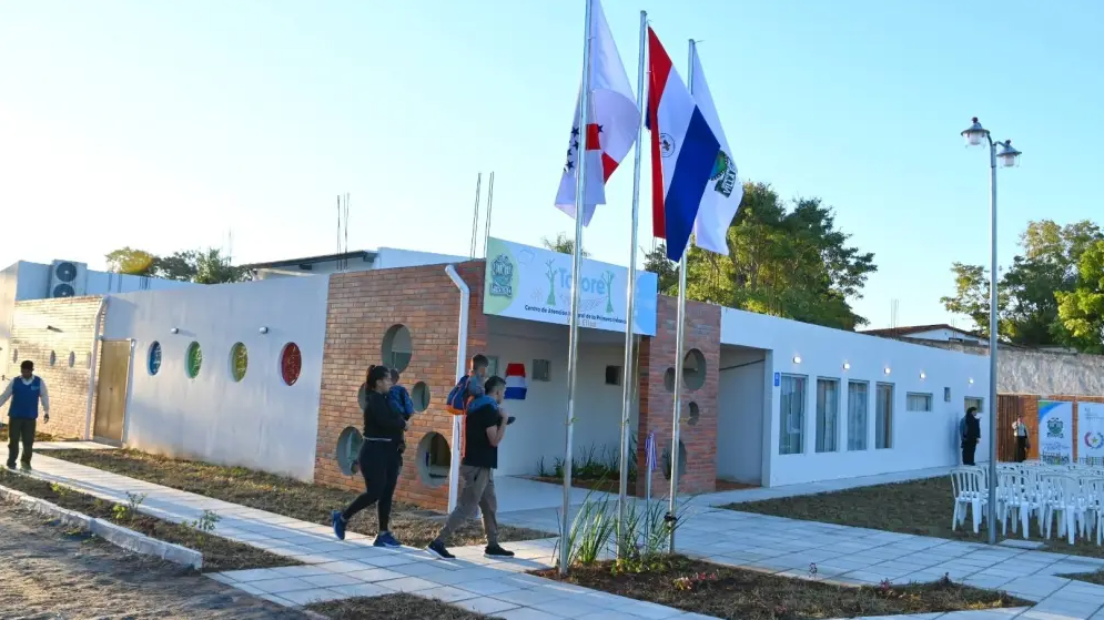 Dos niños fueron rescatados por una mujer luego de escapar de una guardería