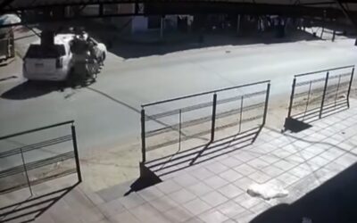 Violento choque en Luque deja dos jóvenes heridos