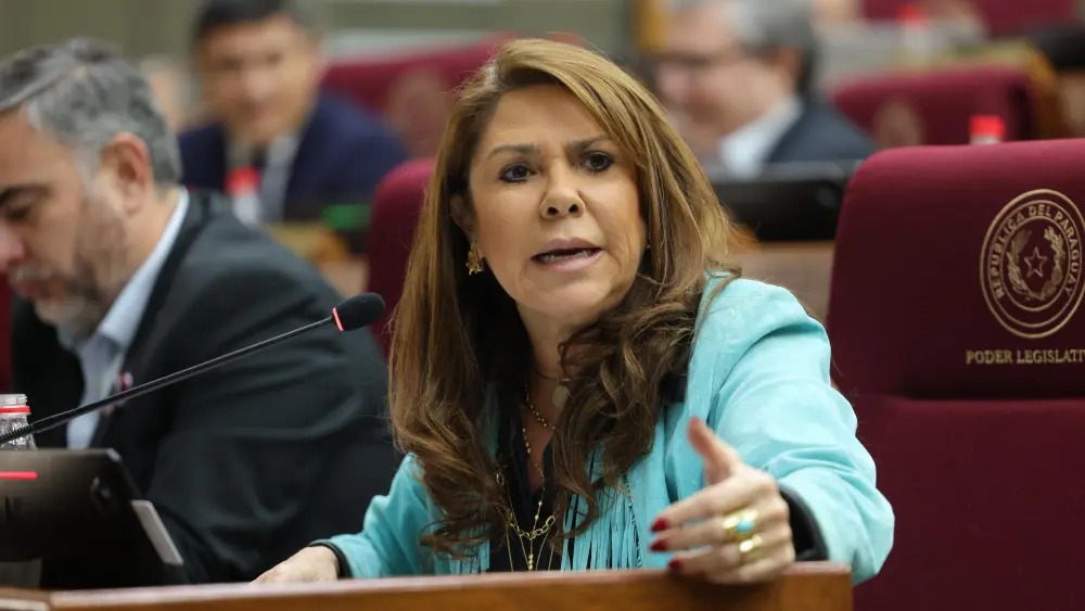 Cancillería rechaza expresiones de Celeste Amarilla contra Mbappé