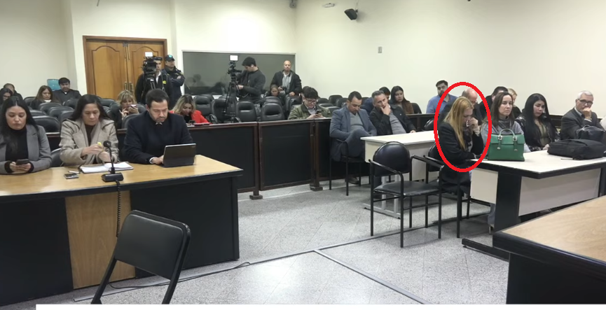 Condenan a 7 años de cárcel a exfiscal por liderar esquema de extorsión