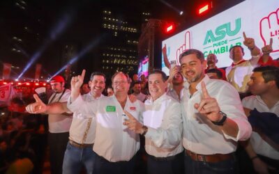 Frente a una multitud, Camilo Pérez oficializa su candidatura a la intendencia