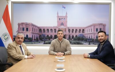 Peña designa a Isaías Fretes como ministro de Salud y a León como presidente de IPS